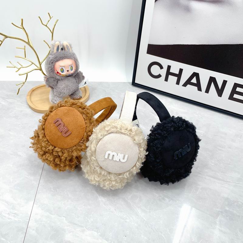 Miumiu earmuff 0731